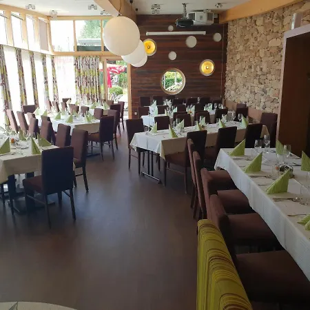 Restaurant Gaestehaus Seiger Szálloda Sankt Lorenzen bei Knittelfeld